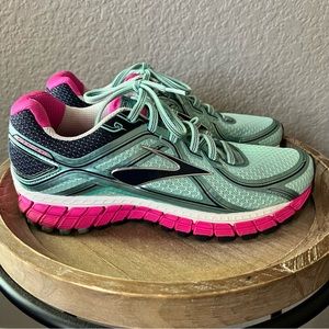 Brooks | Blue Tint & Pink Glo Adrenaline GTS 16 Running Shoe - Women